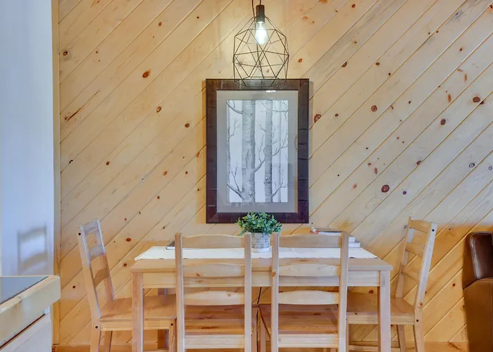 Near Skiing: Studio W/ Pool Access In Granby!